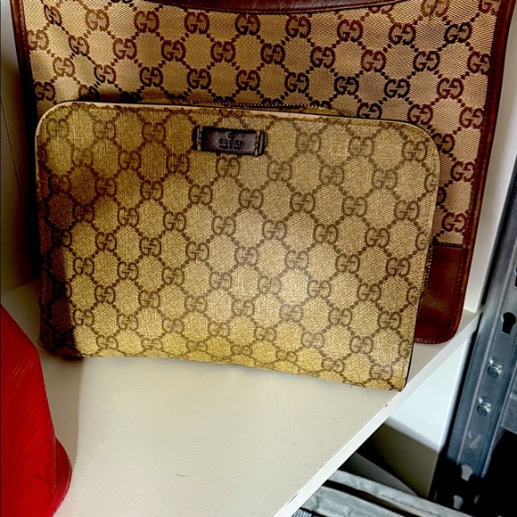 Gucci Tan and Brown Cosmetic Bag - Picture 1 of 1